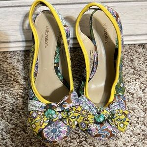 Xhilaration Women's Yellow Floral Heels